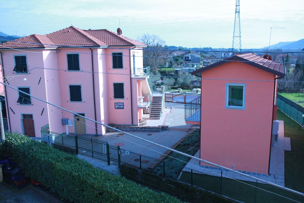 La Fonda Casa Vacanze-Appartamenti Con Piscina Santo Stefano di Magra Buitenkant foto